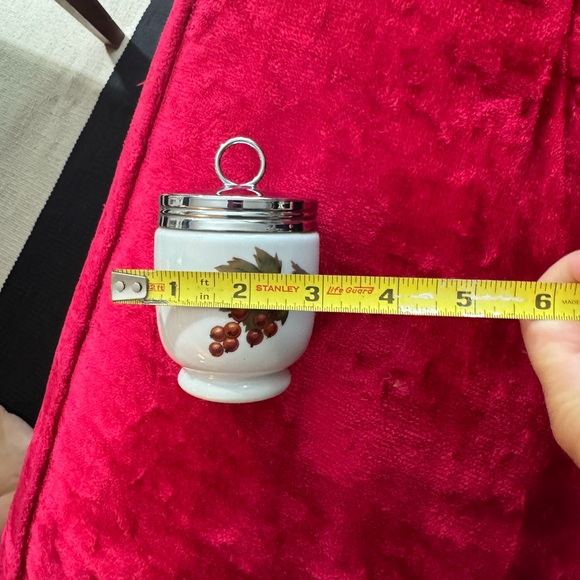 Vintage King Size "Evesham" Royal Worcester Egg Coddler Berry Leaf Fruit Design - Picture 9 of 10